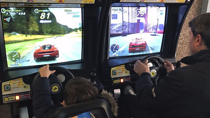 Telediario Fin de Semana - La nostalgia en el mundo de los videojuegos, un negocio que mueve millones de euros