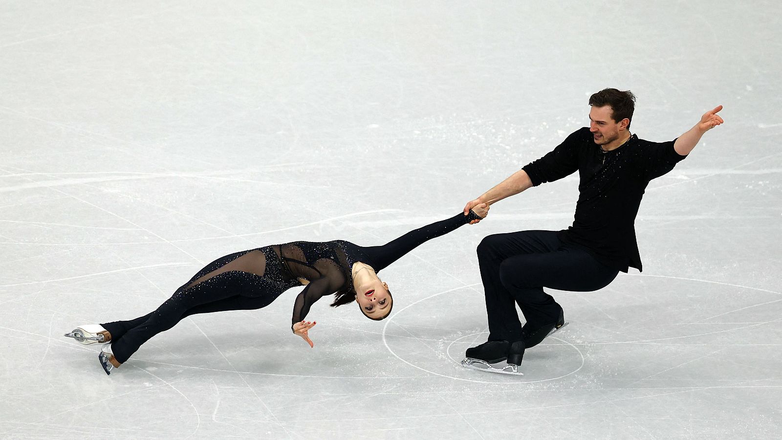 JJOO Invierno 2026 - Patinaje artístico: Programa corto por parejas - Patinaje artístico JJOO Milano Cortina 2026 | Ver