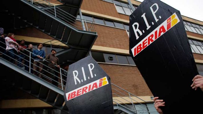 Telediario 1 - Telediario Matinal en 4' - 19/02/13