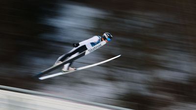 Saltos de trampolín largo