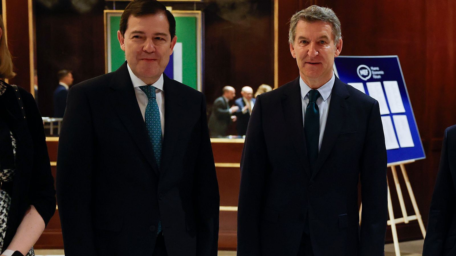 Feijóo insta a Vox a llegar a un acuerdo en Extremadura - Informativo 24h | Ver