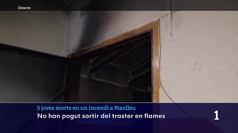 Moren cinc joves en un incendi en un traster d'un edifici de Manlleu