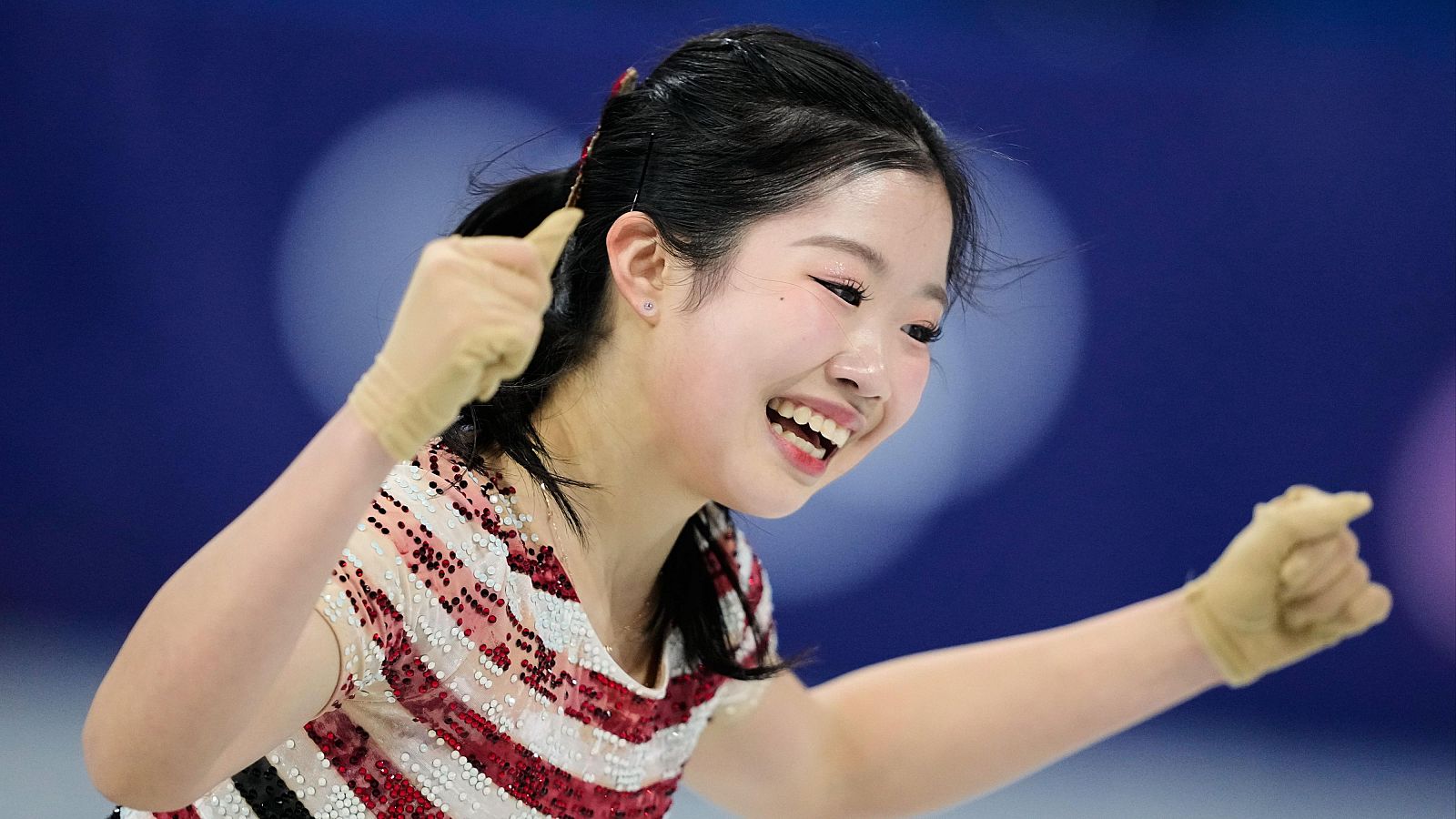 Ami Nakai, líder tras el programa corto de patinaje artístico - Patinaje artístico JJOO Milano Cortina 2026 | Ver