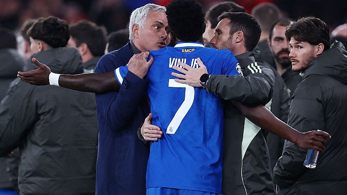 Fútbol - Mourinho: "¿Por qué celebra el gol así?"