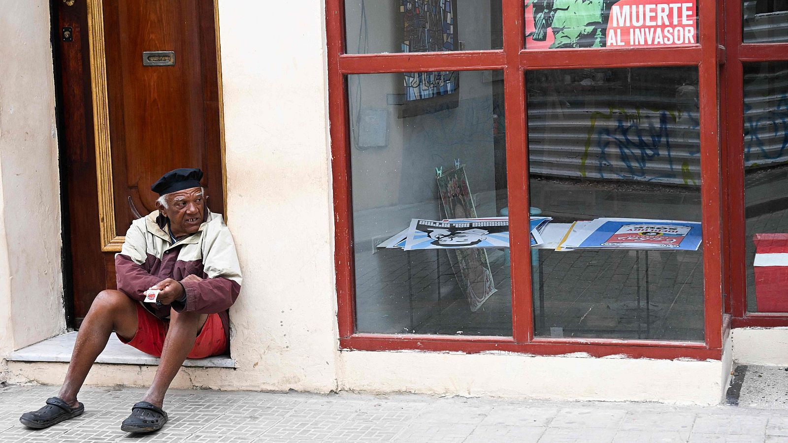 Cuba, al borde del colapso: necesita 1000.000 barriles diario como mínimo - La tarde en 24h | Ver