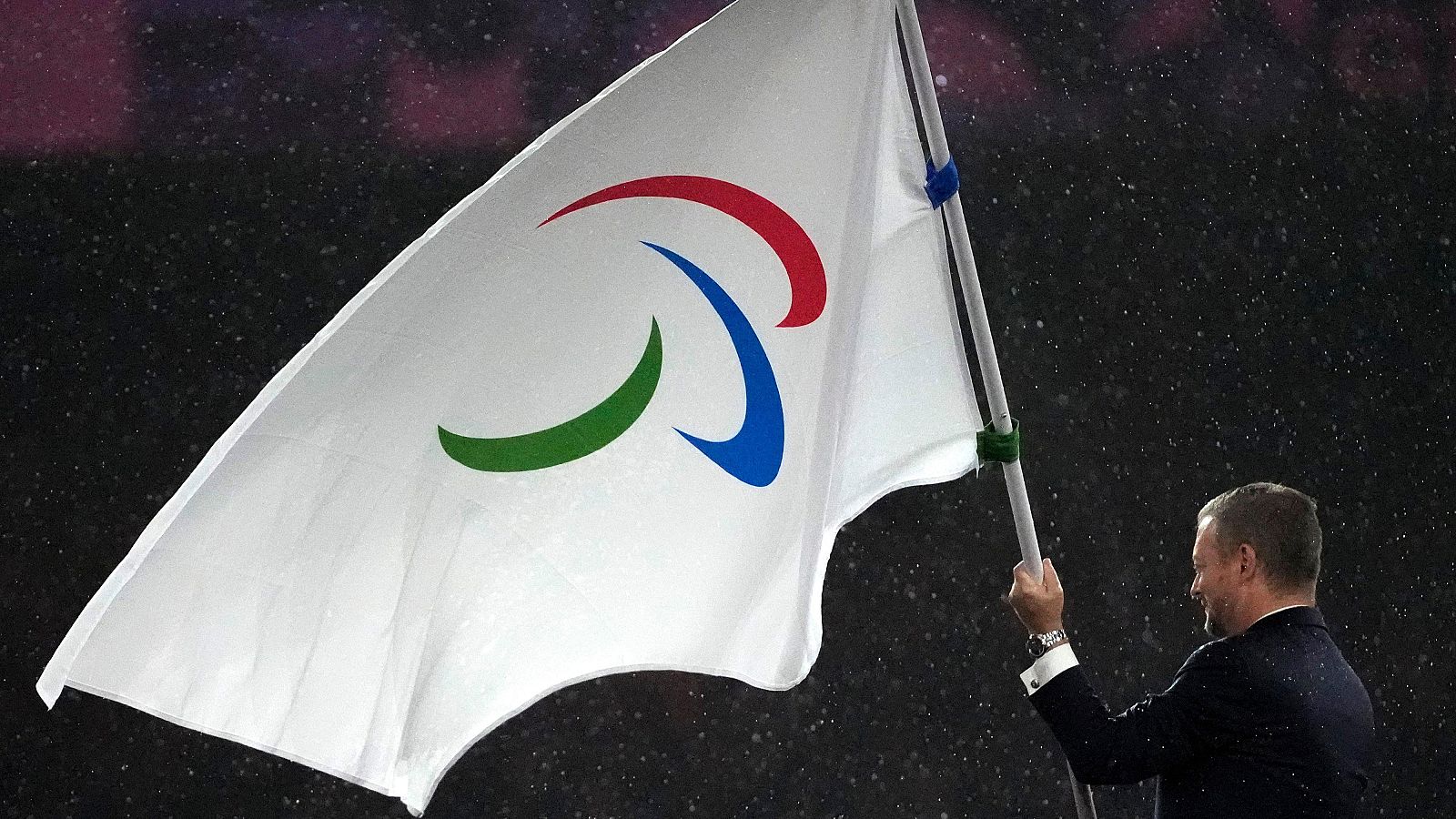 Rusia participará con su bandera en los Juegos Paralímpicos | Ver