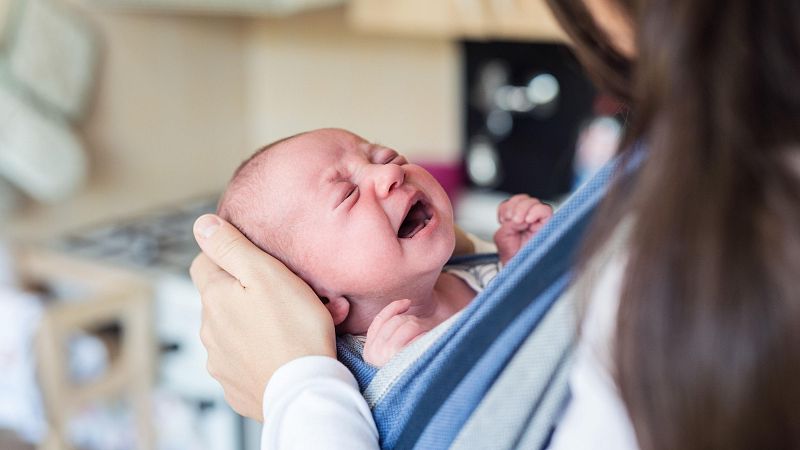 Los nacimientos suben en España por primera vez en una década | Ver