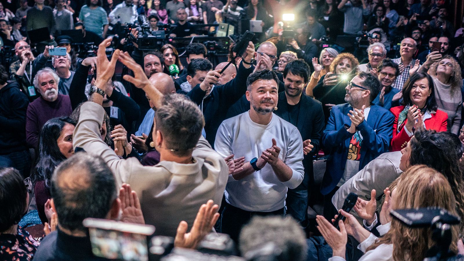 La vía Rufián ilusiona a la izquierda - Mañaneros 360 | Ver