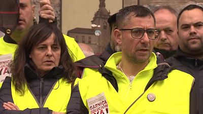 Reacci�n de los trabajadores de Maderas de Llodio a la sentencia del TSJPV que declara ilegal el ERE | RTVE Play - Ver ahora