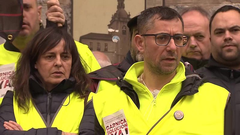 Reacción de los trabajadores de Maderas de Llodio a la sentencia del TSJPV que declara ilegal el ERE | RTVE Play - Ver ahora