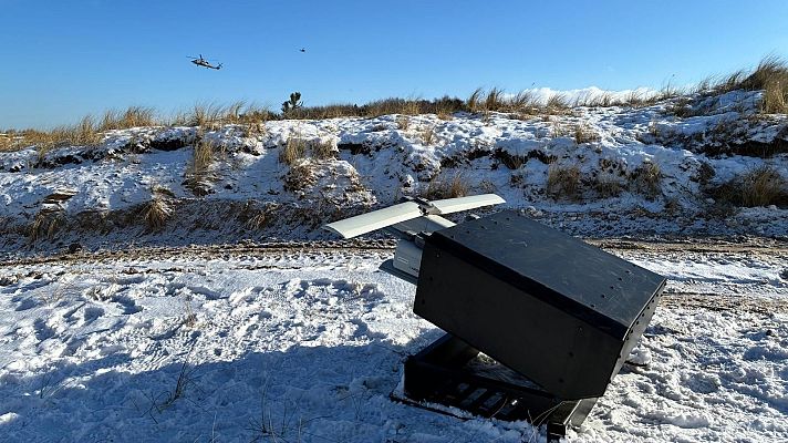 Telediario 1 - RTVE asiste al segundo día de las mayores maniobras de la OTAN del año