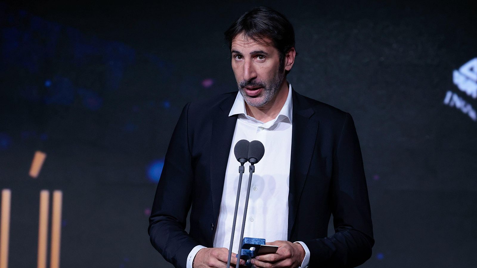 Álex Mumbrú a RTVE: "Echo mucho de menos entrenar" - Baloncesto en RTVE | Ver