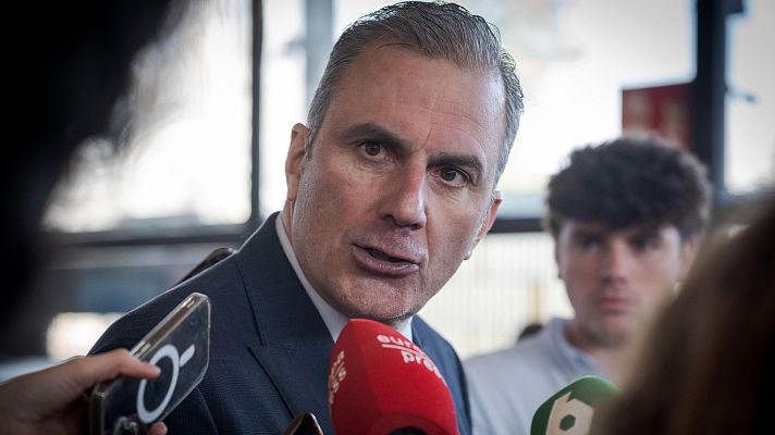 Telediario 1 - Ortega Smith avisa a la cúpula de Vox de que defenderá su honor incluso en los tribunales