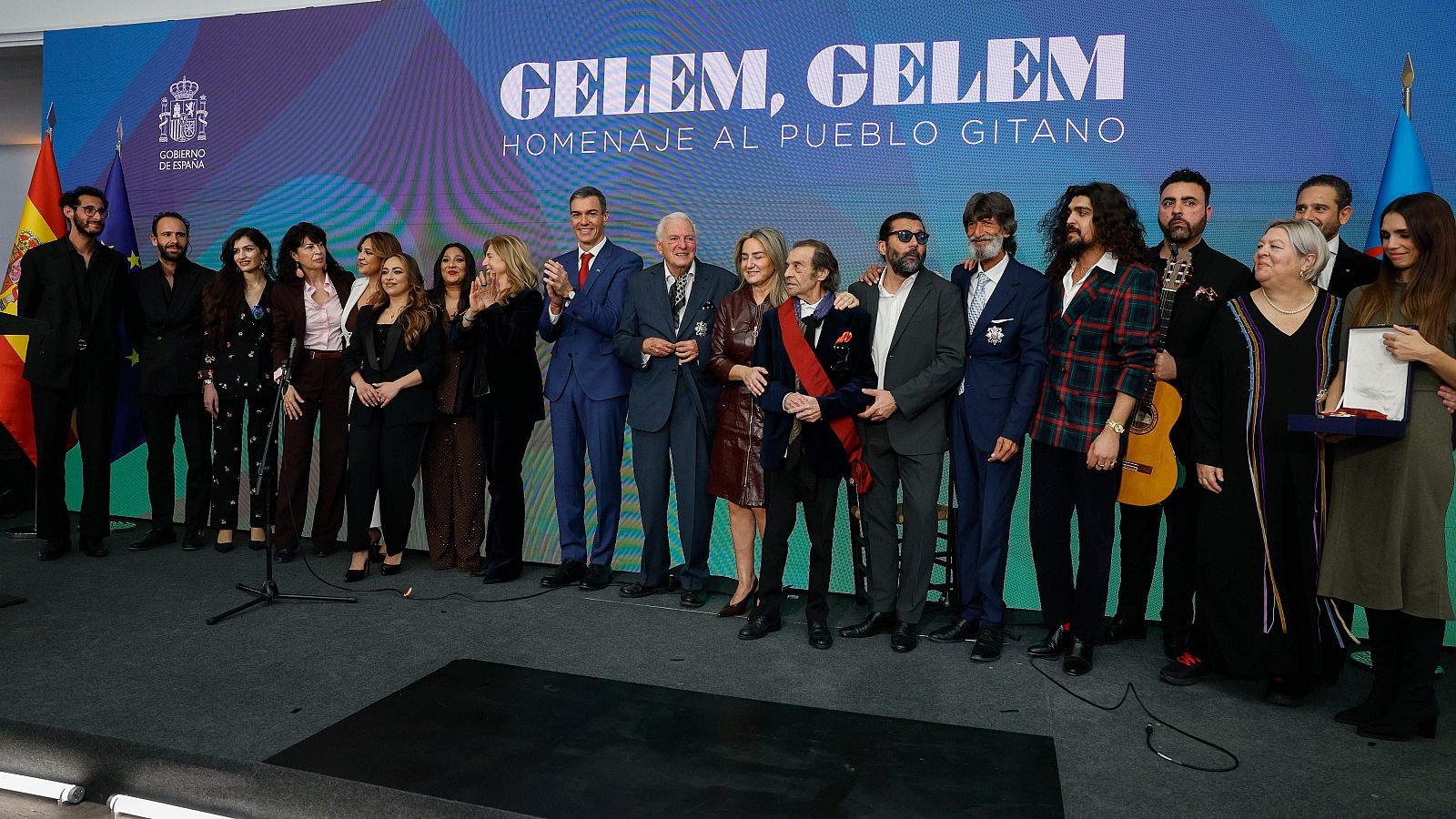 Homenaje en La Moncloa al pueblo gitano | Ver