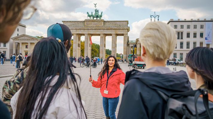 Telediario Fin de Semana - Homenaje a los guías de turismo en su día internacional