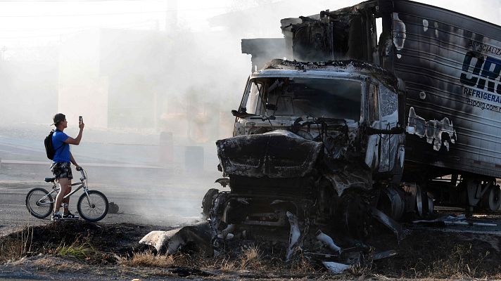 Telediario 1 - México vive una ola de violencia del narco tras la muerte de 'El Mencho'