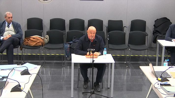 L'Informatiu - Villarejo i la cúpula policial neguen al judici del cas Pujol haver investigat comptes a Andorra