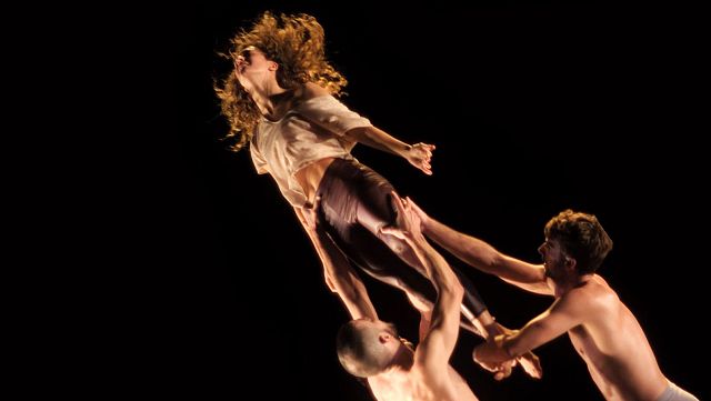 "El disfrute y las investigaciones en la creación escénica" by Eva Alonso Martínez