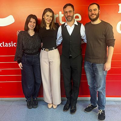 Actuación en vivo de Jaquelina Livieri, soprano y Matías Chapiro, piano - Estudio 206 | Ver