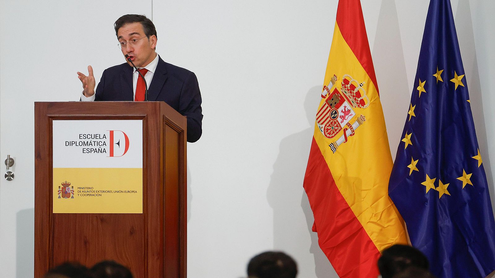 Albares valora sobre el tratado de Gibraltar - Informativo 24h | Ver