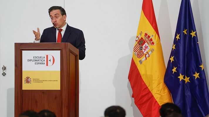 Informativo 24h - Albares, sobre Gibraltar: "Desaparece la Verja, el último muro de Europa continental"