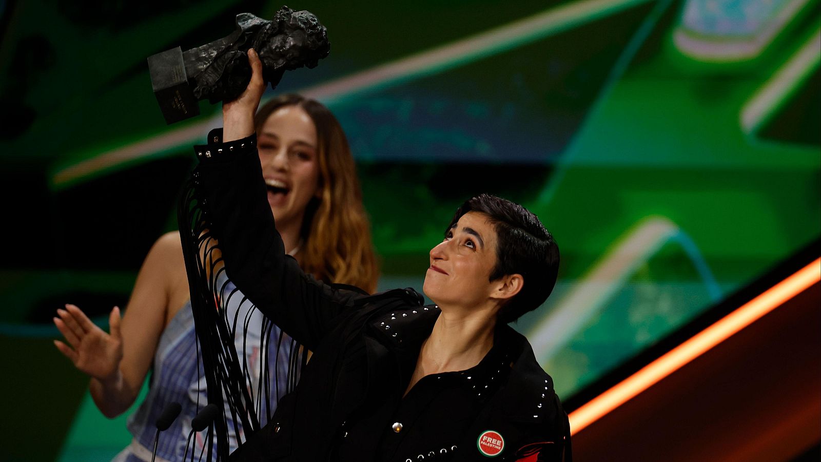 'Flores para Antonio' gana el Goya a mejor canción original | Ver