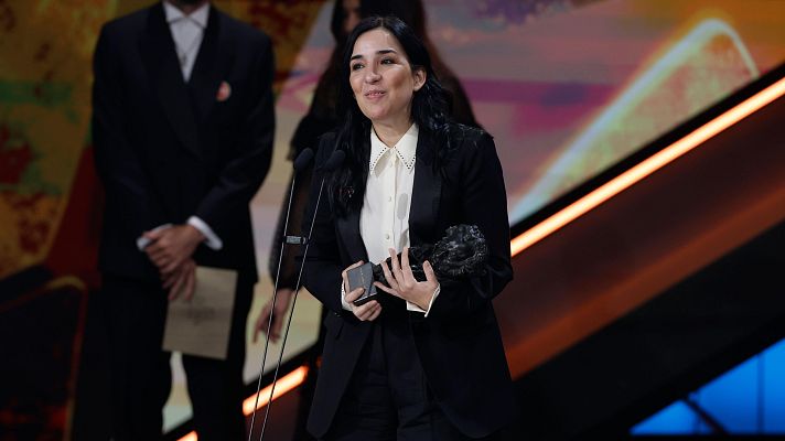 La directora y guionista Alauda Ruiz de Azua logra el Goya al mejor guion original por 'Los domingos'