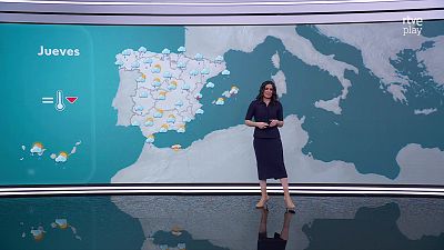 Rachas muy fuertes de alisio en Canarias y de levante en el entorno del Estrecho