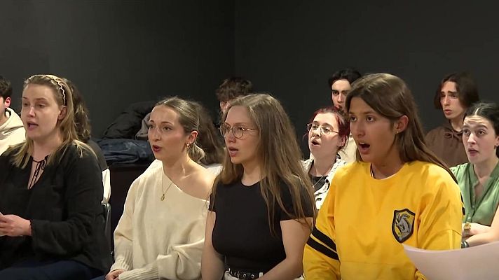 Telediario Fin de Semana - Los coros, una tradición de siglos en peligro de extinción