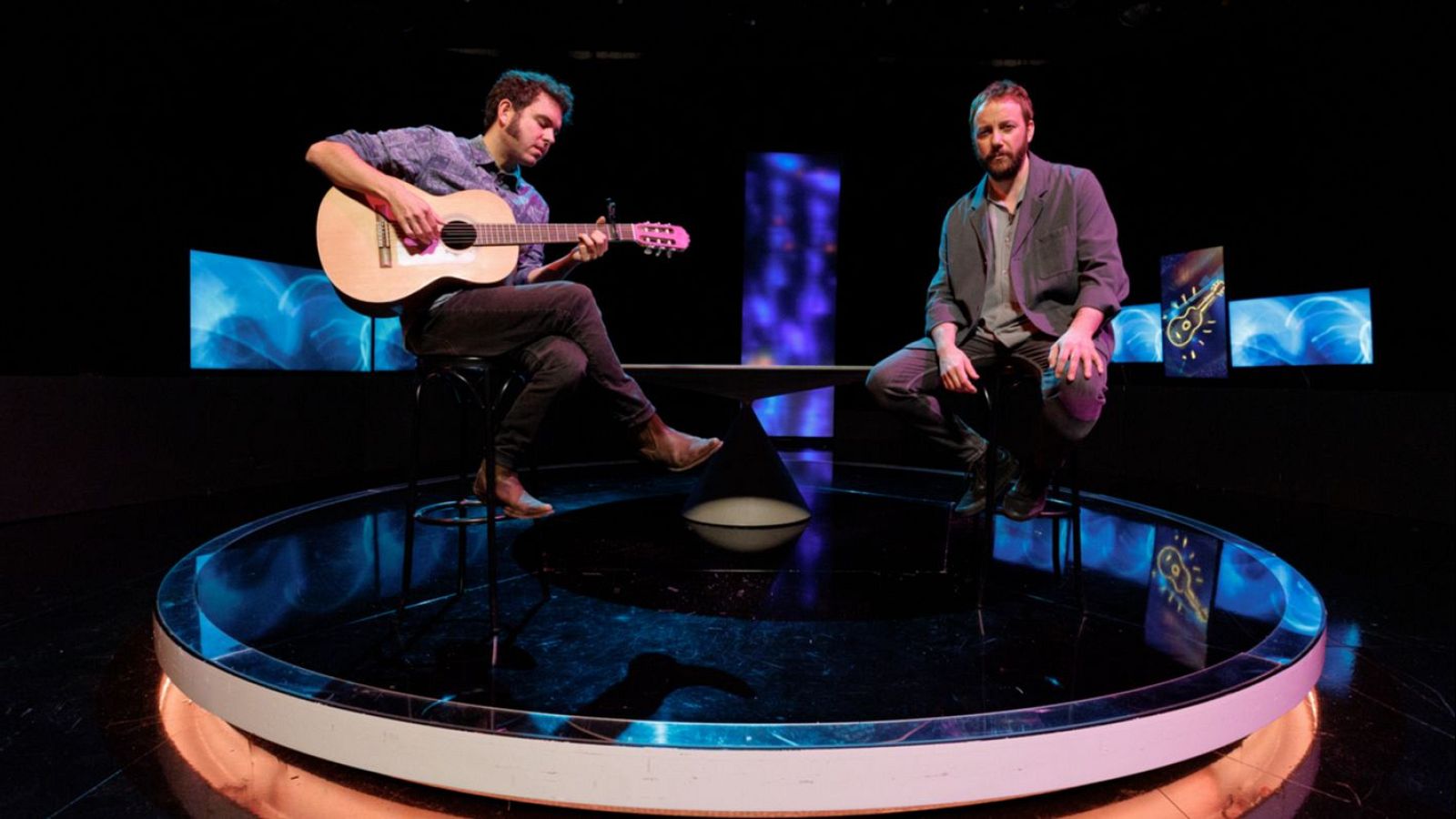 Versión española - La estrella azul (Coloquio) - Versión española | Ver