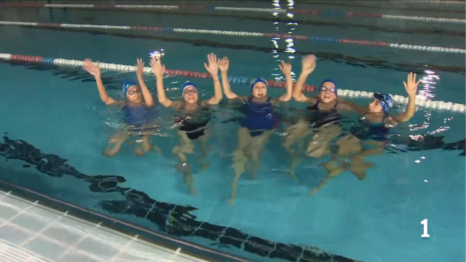 Las 'Chicas de Oro' de la natación navarra ganan varias medallas - Telenavarra | Ver