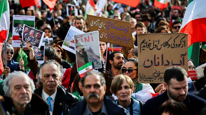 La tarde en 24h - Nilufar Sameri, activista iraní por los derechos humanos: "La teocracia islámica es incompatible con la vida"