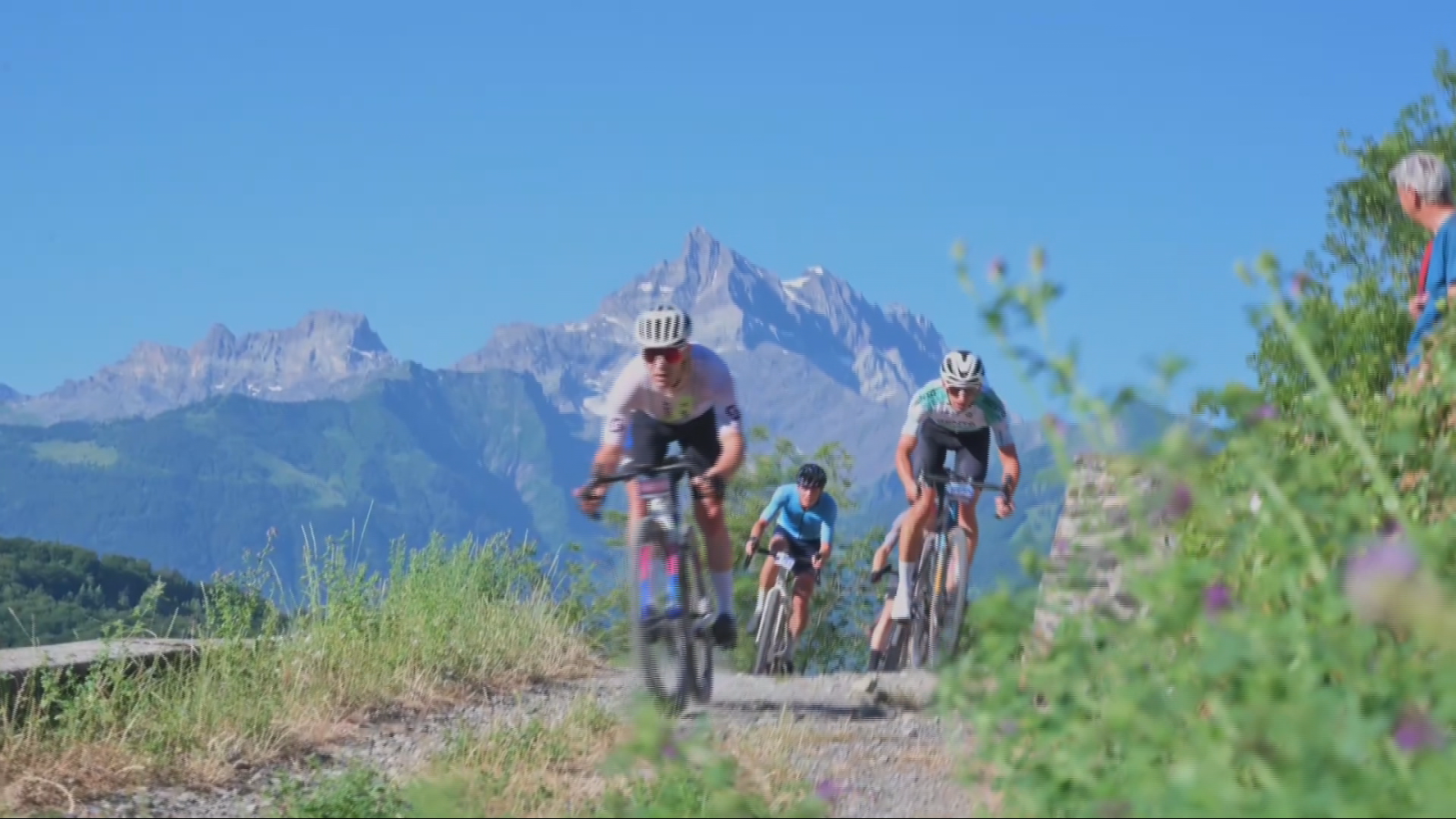 Reportaje en profundidad sobre el Gravel - TDPedales | Ver