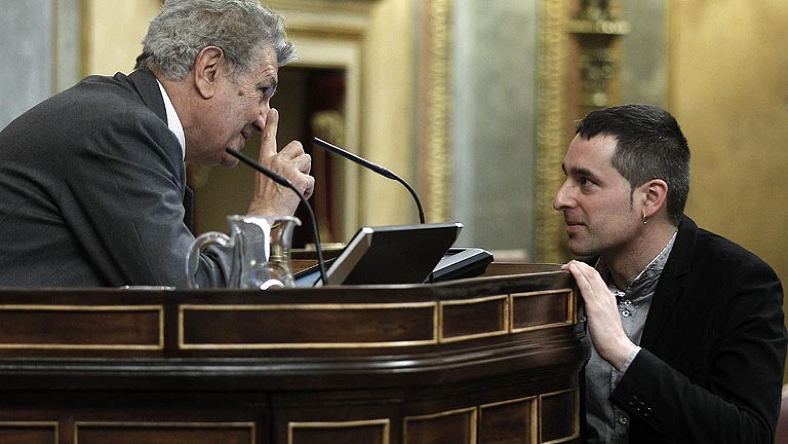 Amaiur no acepta "lecciones de ética" de Rajoy | Ver