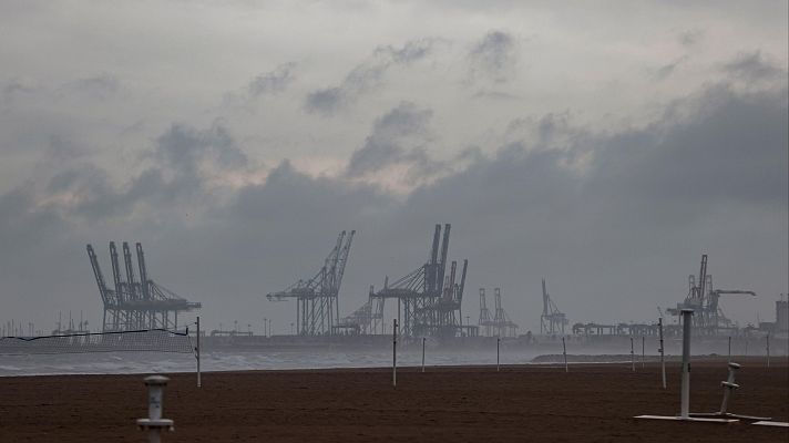 L'informatiu - Comunitat Valenciana - Los puertos valencianos, afectados por el conflicto en Oriente Próximo