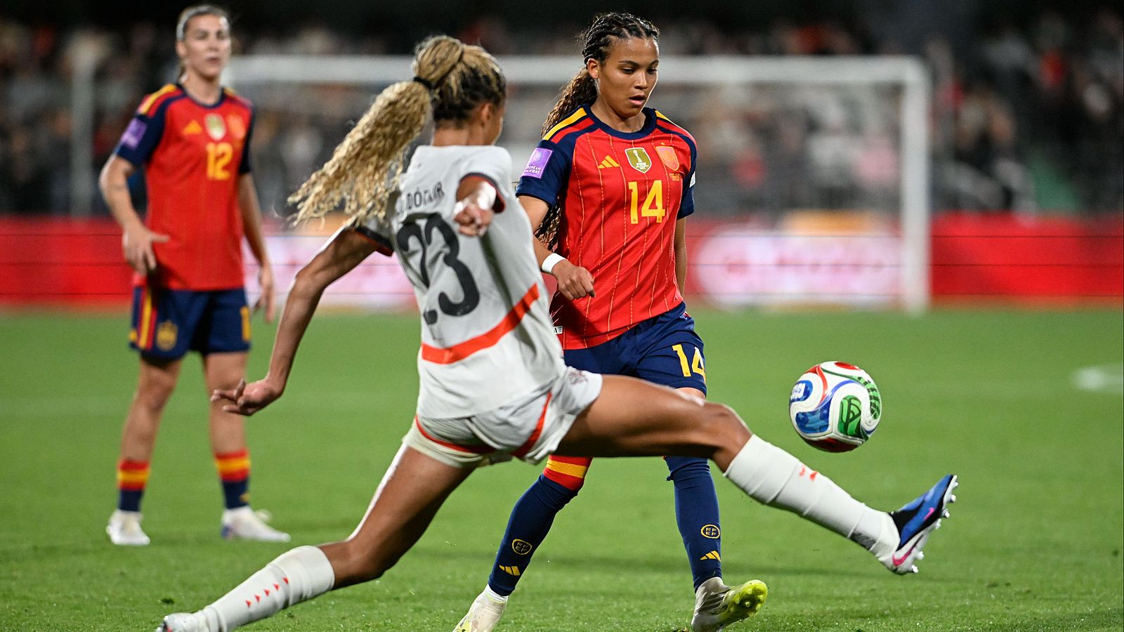 Mundial femenino 2027 | Mejores momentos España - Islandia - Fútbol | Ver