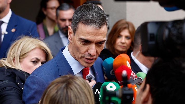 Informativo 24h - Sánchez destaca la "mirada honesta" de Fernando Ónega: "Ha contribuido desde el periodismo a que España sea lo que es hoy"