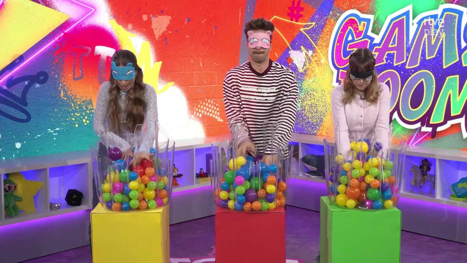 Team Total Curiosity - ADRI CONTRERAS y su curiosidad sobre el fútbol - Team Total | Ver