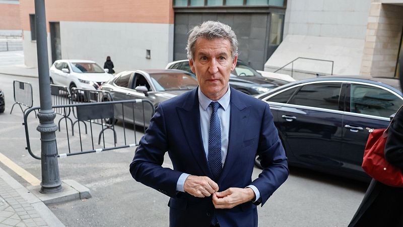 Alberto Núñez Feijóo se despide de Fernando Ónega