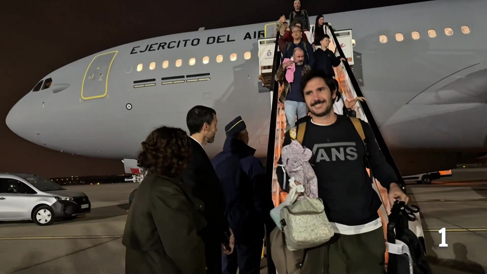 Arriben els primers vols de repatriació de l'Orient Mitjà