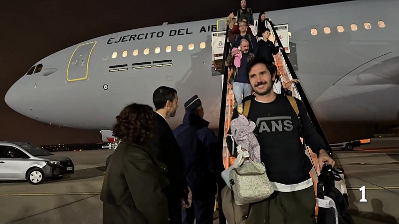 Arriben els primers vols de repatriació de l'Orient Mitjà