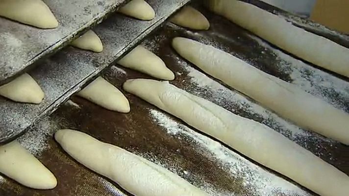 Telediario 1 - Las panaderías tradicionales no pueden competir con los supermercados