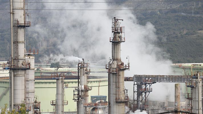 Telenorte - País Vasco - La oposición critica tardanza del Gobierno Vasco en fuga de benceno en Petronor Muskiz