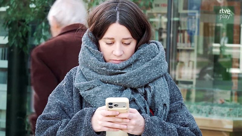 La maestra y divulgadora Laura López visibiliza la maternidad de las mujeres sordas - En lengua de signos | Ver