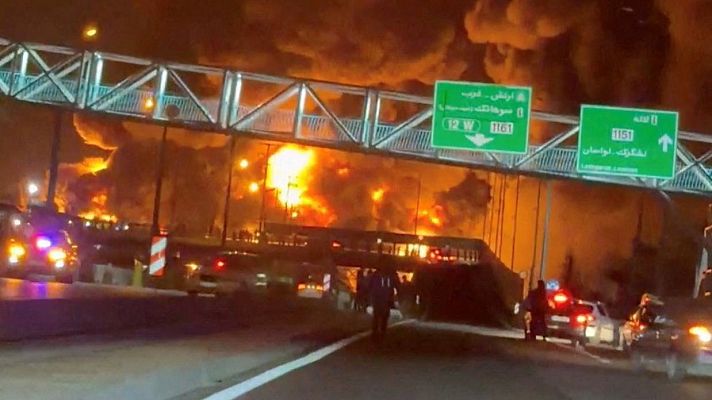 Fin de semana 24h - Israel ataca por primera vez contra las instalaciones petrolíferas en Irán