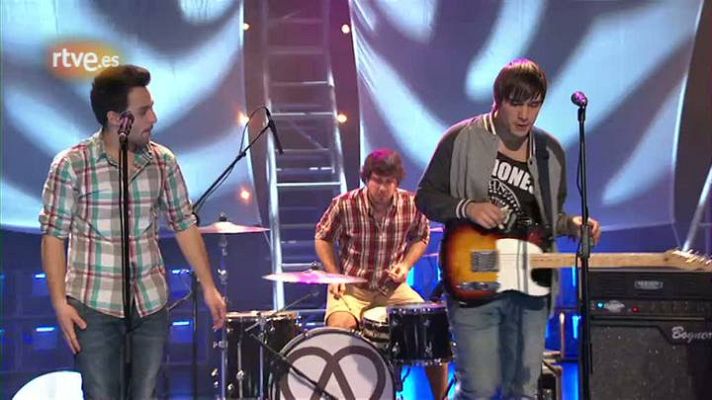 Blue Zulu - BLUE ZULU - AMELIE  "Deixa'm volar"