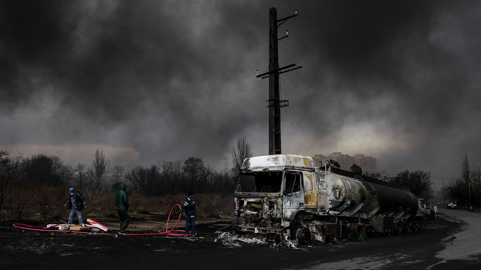 Israel ataca cuatro instalaciones petroleras en Teherán | Ver