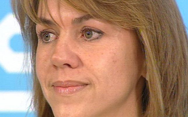  - De Cospedal, emocionada