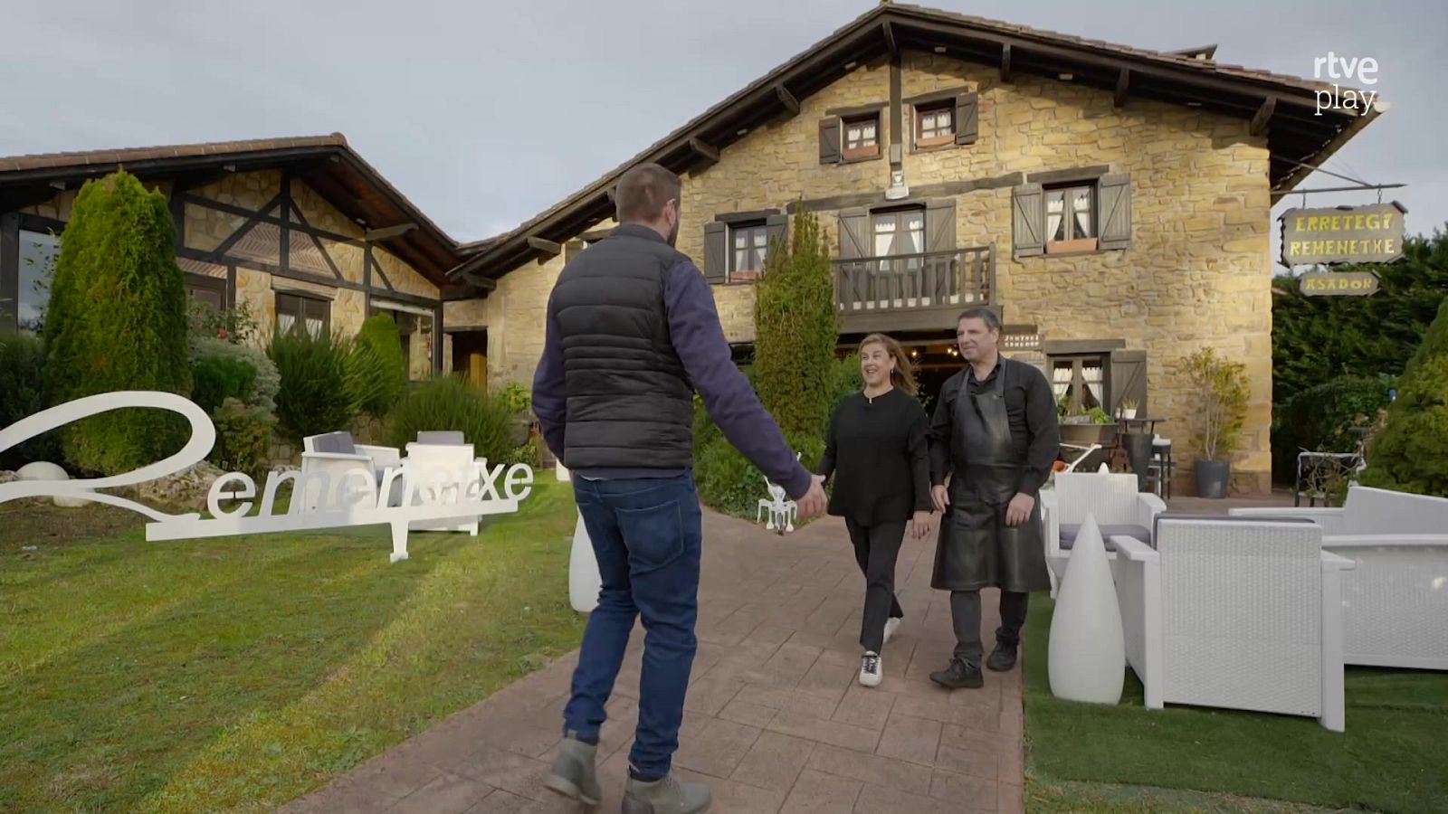 Baserri Gourmet - T2 - Episodio 5: Remenetxe - Torre Zumeltzegi - Baserri Gourmet | Ver