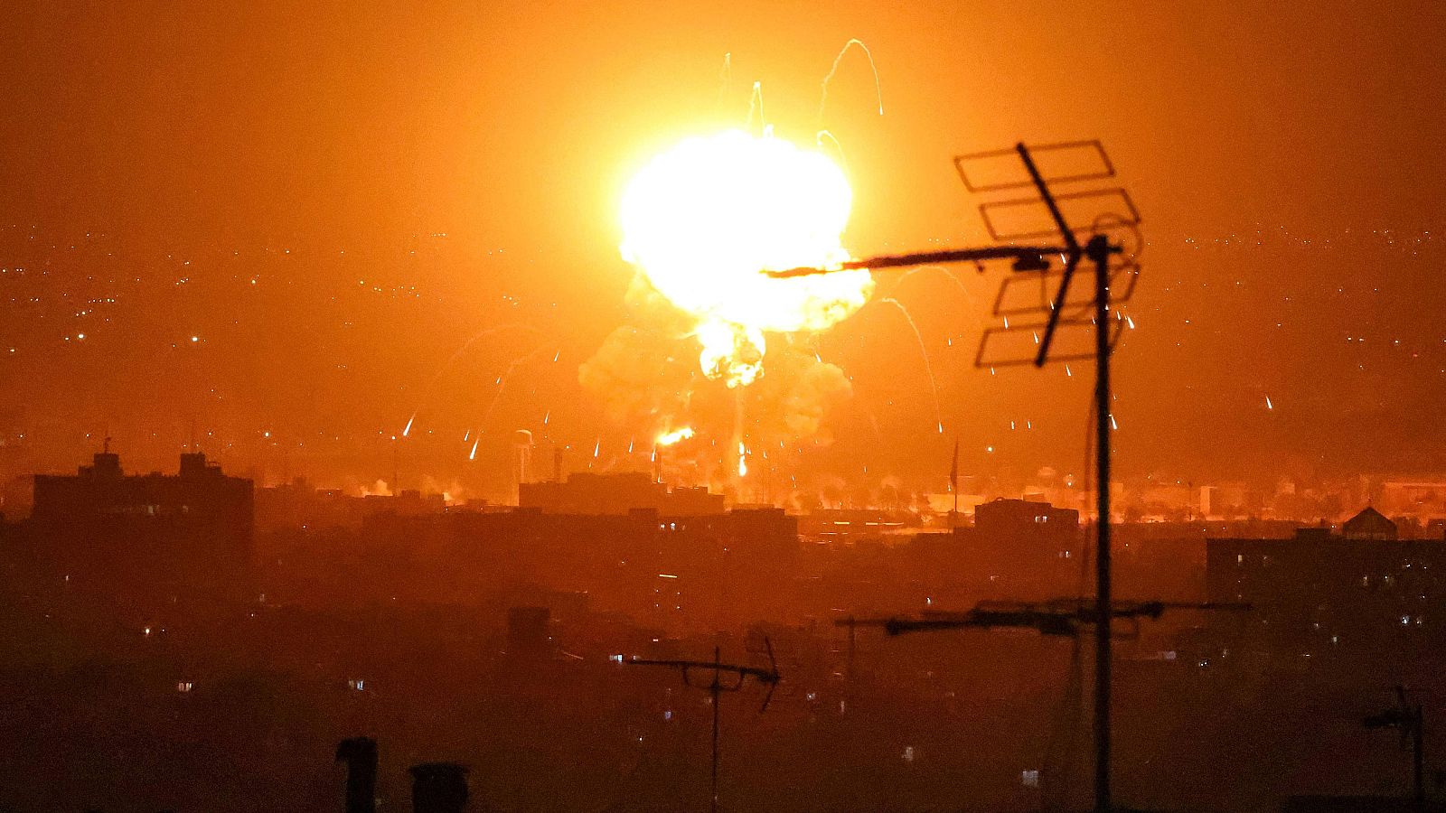 La guerra se enquista y la crisis asoma - Mañaneros 360 | Ver